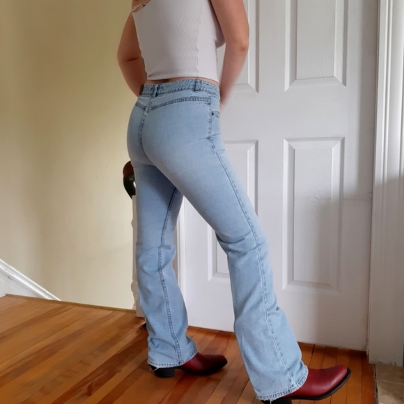 Vintage Light Wash Jeans - Picture 1 of 11
